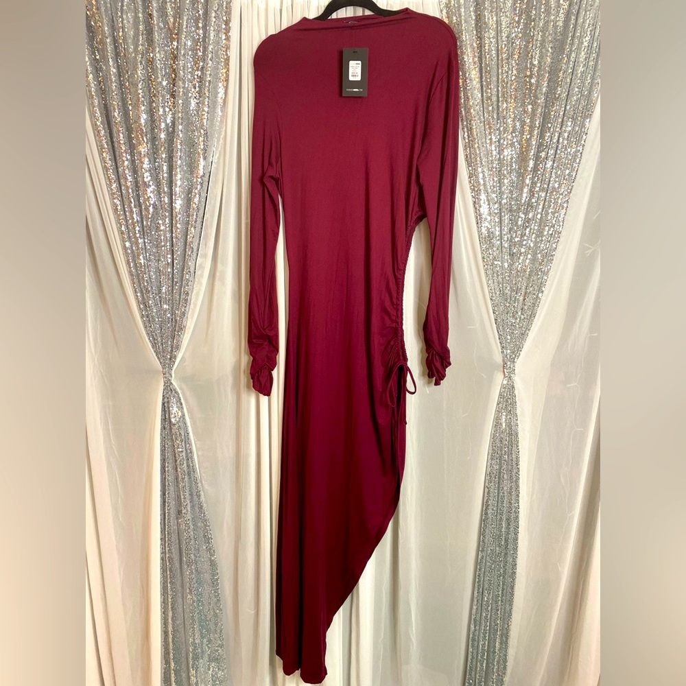 (NWT)Fashion Nova Ruched Maxi Dress